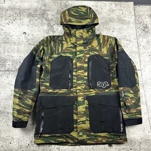 Saga Tiger Camo Snowboard Jacket Size Large